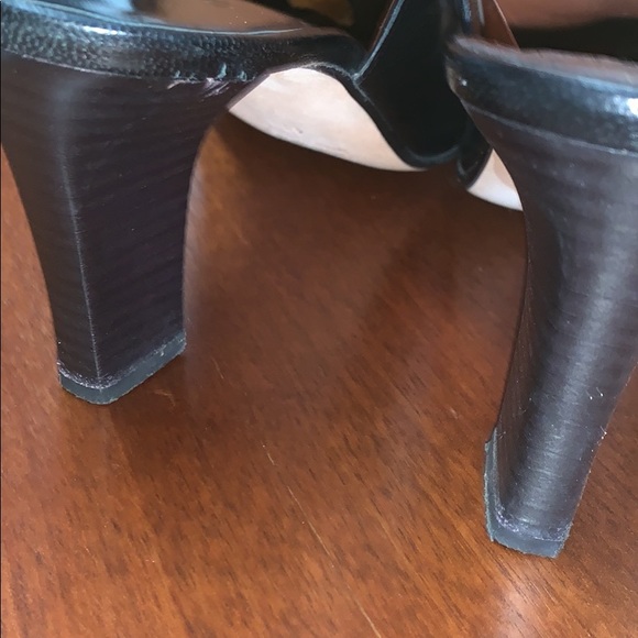 Shoes - Picture 4 of 7